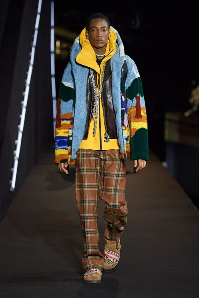 Look 9